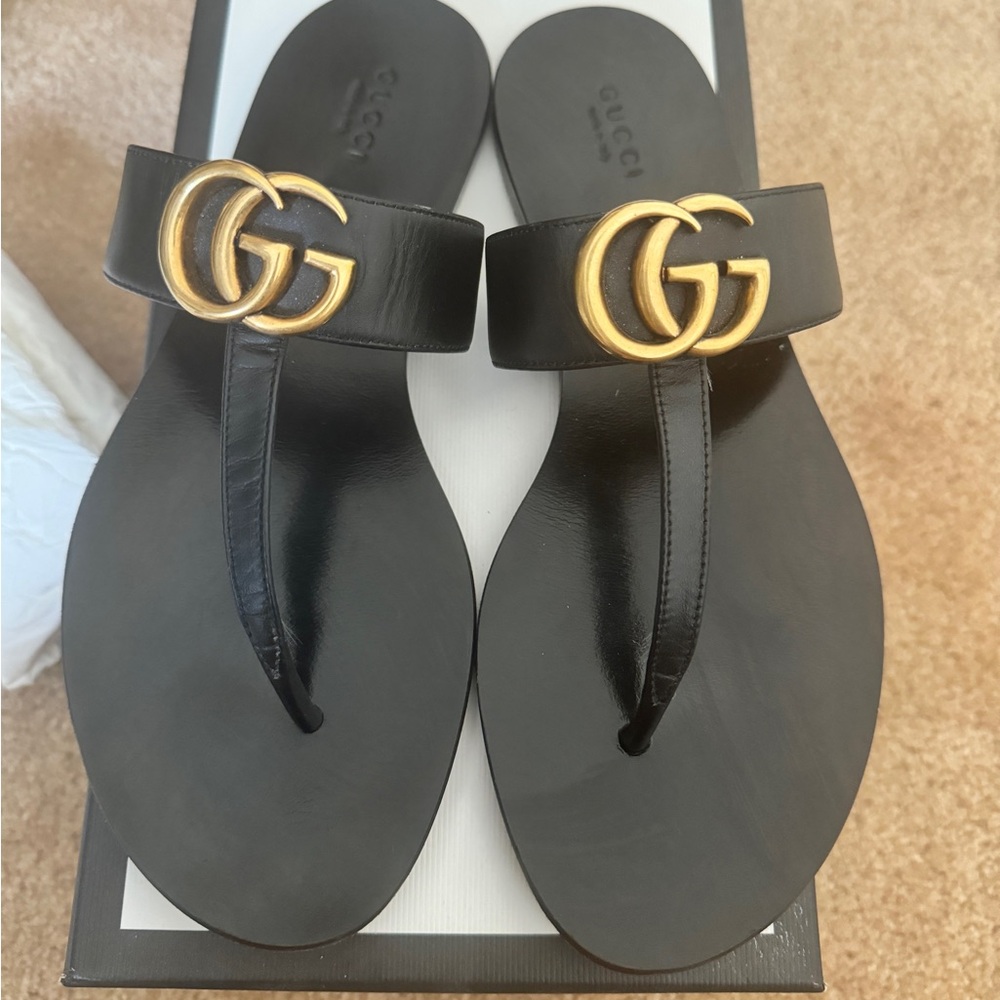 Gucci Black Leather sandals
